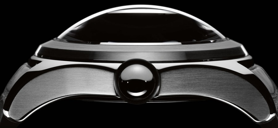 Corum Bubble watch dome sideview - Perpetuelle