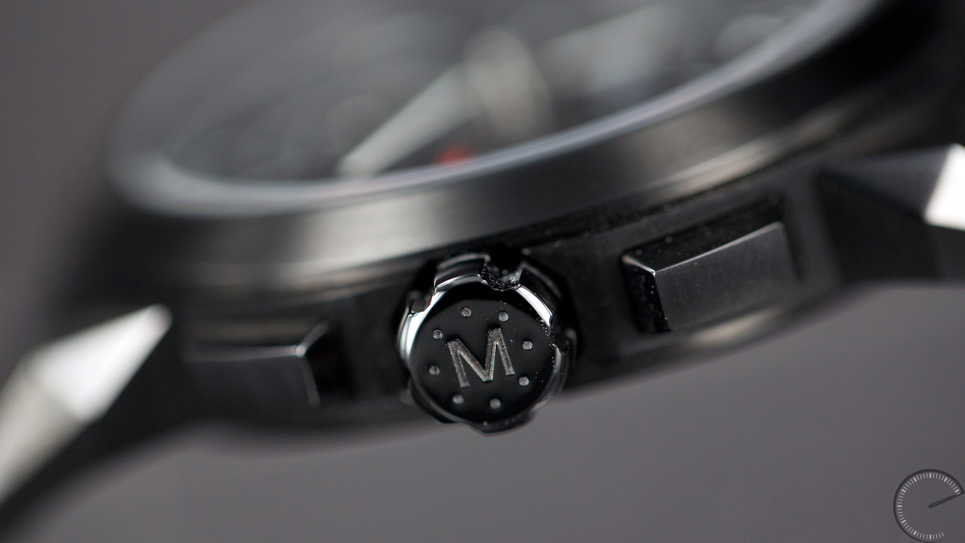 Meerson D15 MK-1 GMT Black ADLC - in-depth watch replica reviews by ESCAPEMENT magazine