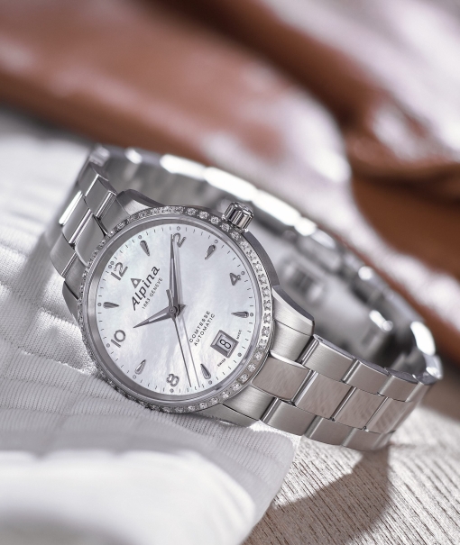 Alpina Comtesse Automatic in stainless steel with diamonds