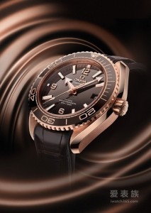 Watchmaking and the world-famous Swiss replica watches chocolate is the most luxurious two symbol, OMEGA will be Switzerland’s most proud of these two elements combined, used in the latest watches in 2016 – fake planet ocean 600m master chronometer.  This golden brown Planet Ocean 600M Master chronometer, not only has the introduction of top design and technology, it also has the industry’s top dual certification – become “the Observatory watch master.” Love for mechanical watches, fashion outfit speaking on Women, this is the first to receive the prestigious Swiss Federal Institute of Metrology METAS Certification Women watch. The watch’s back covered with beautiful transparent sapphire crystal, and more so you can witness this master chronometer inside, shining light of the new luxury 18K Sedna ™ gold 8801 innovation movement.  Swiss replica watches  Planet Ocean 600M Master chronometer is the first time in the series omega planet ocean 600m replica original patented metal – 18K Sedna ™ gold.  This is the first time in the series omega seamaster planet ocean 600m replica original patented metal – 18K Sedna ™ gold and more details at such – case, pointer, scale and strap folding clasp are based on the same material, filling texture. In order to perfectly match the unique metal material in this special “red Jin Guangze”, OMEGA use golden brown build ceramic face plate and bezel, with full and charming mix of colors and different materials, so that Planet Ocean presents an entirely different style. On the bezel OMEGA Ceragold ™ technology is used to create a digital scale with the new diving minute mark.  Swiss replica watches  Planet Ocean 600M Master chronometer equipped with automatic winding movement 8801  This watch table diameter of 39.5 mm, slightly larger than in the past replica watches uk, but in the overall thickness of the OMEGA also make it thinner and easier to wear. While its bottom is full of mechanical aesthetic elements: The new corrugated bring both clever and charming change. It is worth mentioning too, in order to take into account the comfort and aesthetic outfit, this watch in a brown leather strap combined with a comfortable rubber bottom, greatly enhance the performance and comfort level.  Swiss replica watches  Golden brown Planet Ocean 600M Master chronometer is the first to receive the prestigious Swiss Federal Institute of Metrology METAS Certification Women watch.